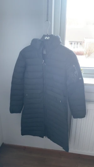 Grå ridkappa - Säljer min gamla ridkappa nu för 200kr från hööks.