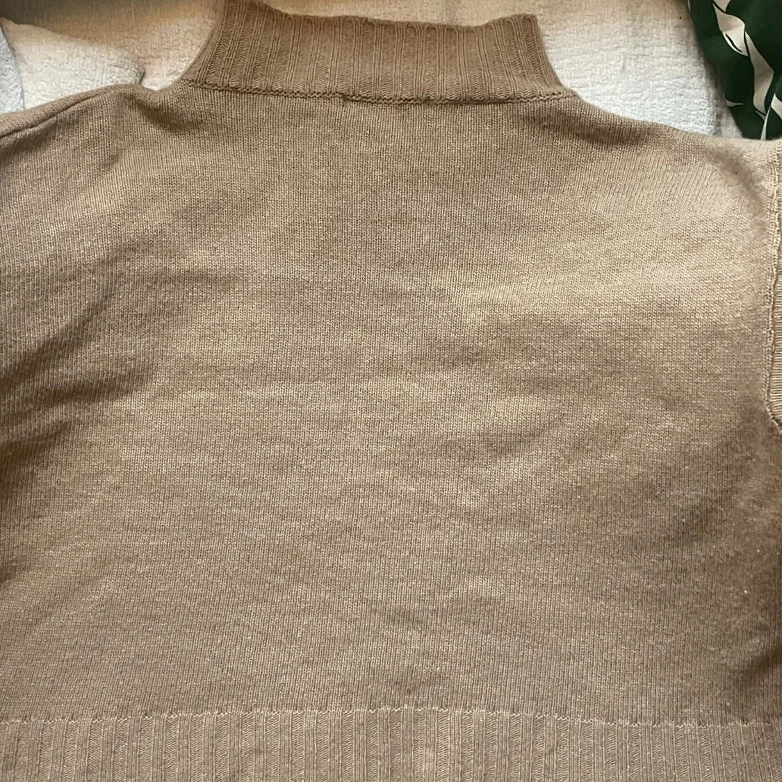 Tunn tröja i kashmirblandning - 1