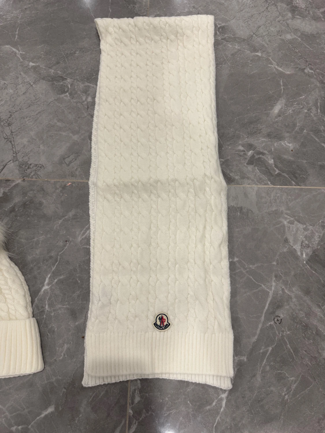 Moncler scarf set - 3