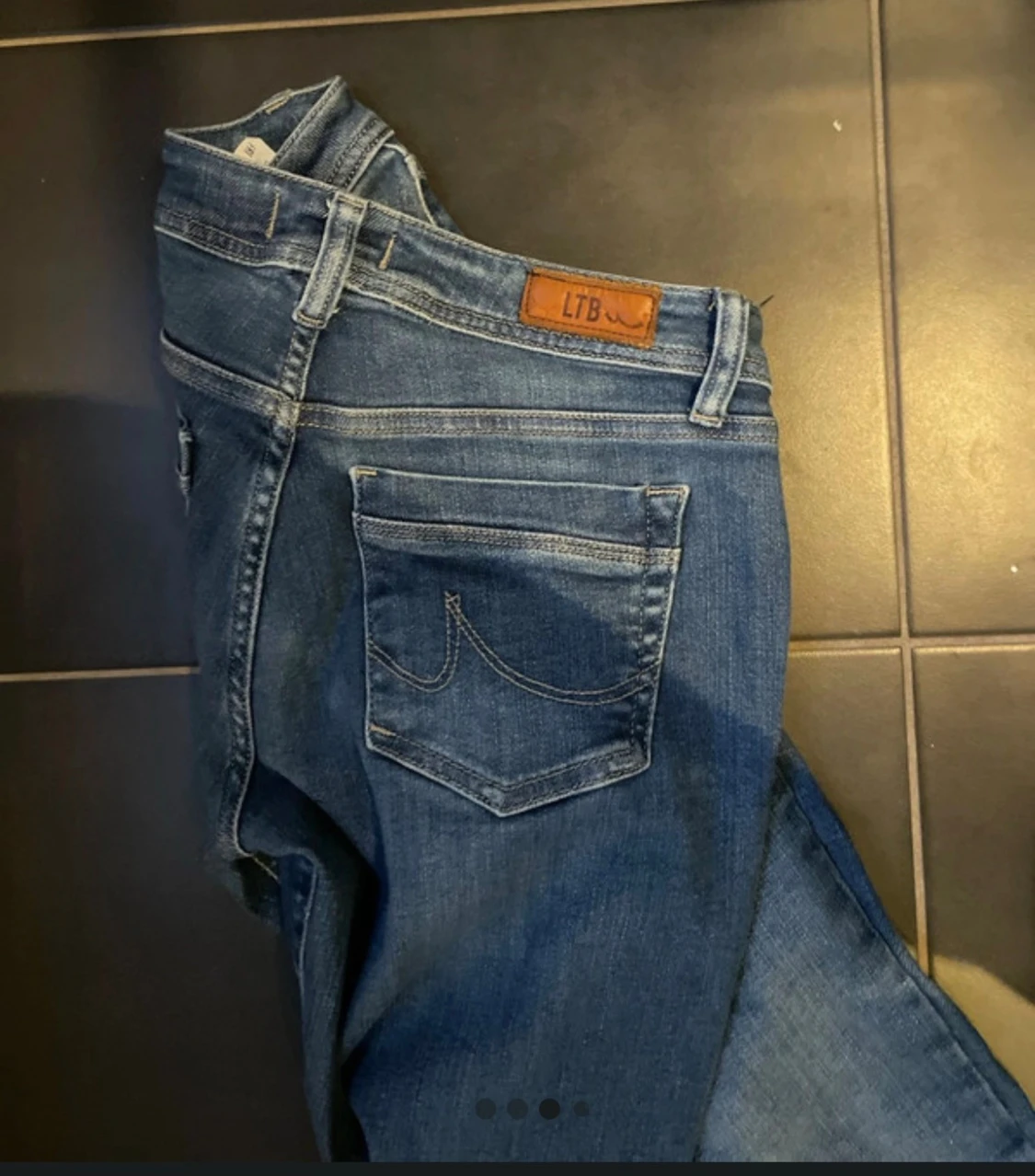 Snygga lågmidjade LTB jeans! - 1