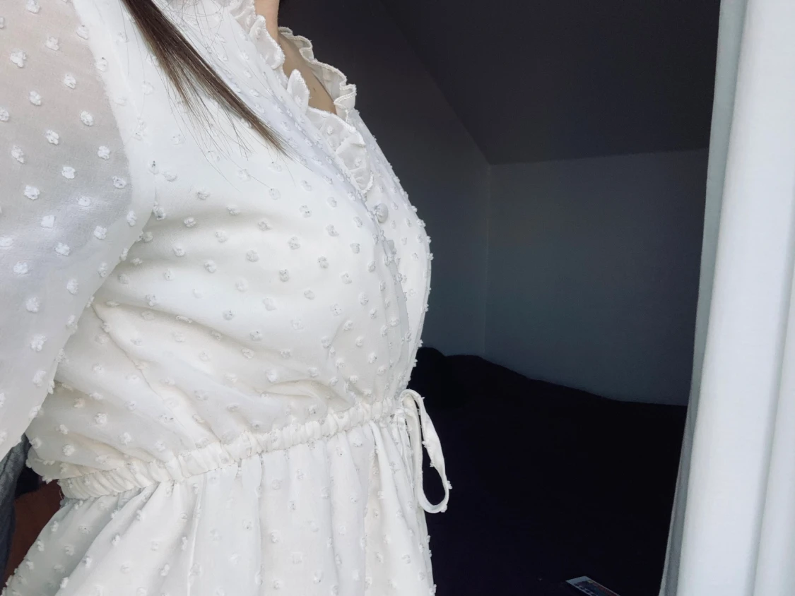 Vit prickig blus från Shein - 1