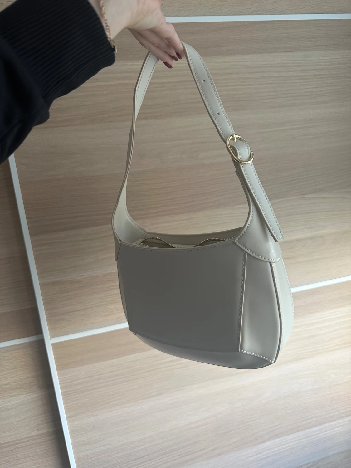 Beige axelväska - 1