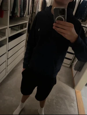 Blå hoodie Polo Ralph Lauren - Använd en gång! Lite liten på mig är 188 ish + -