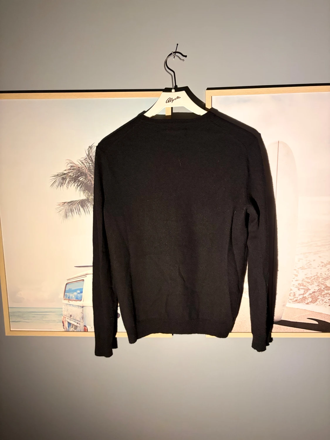 Svart v-ringad tröja Calvin Klein - 1