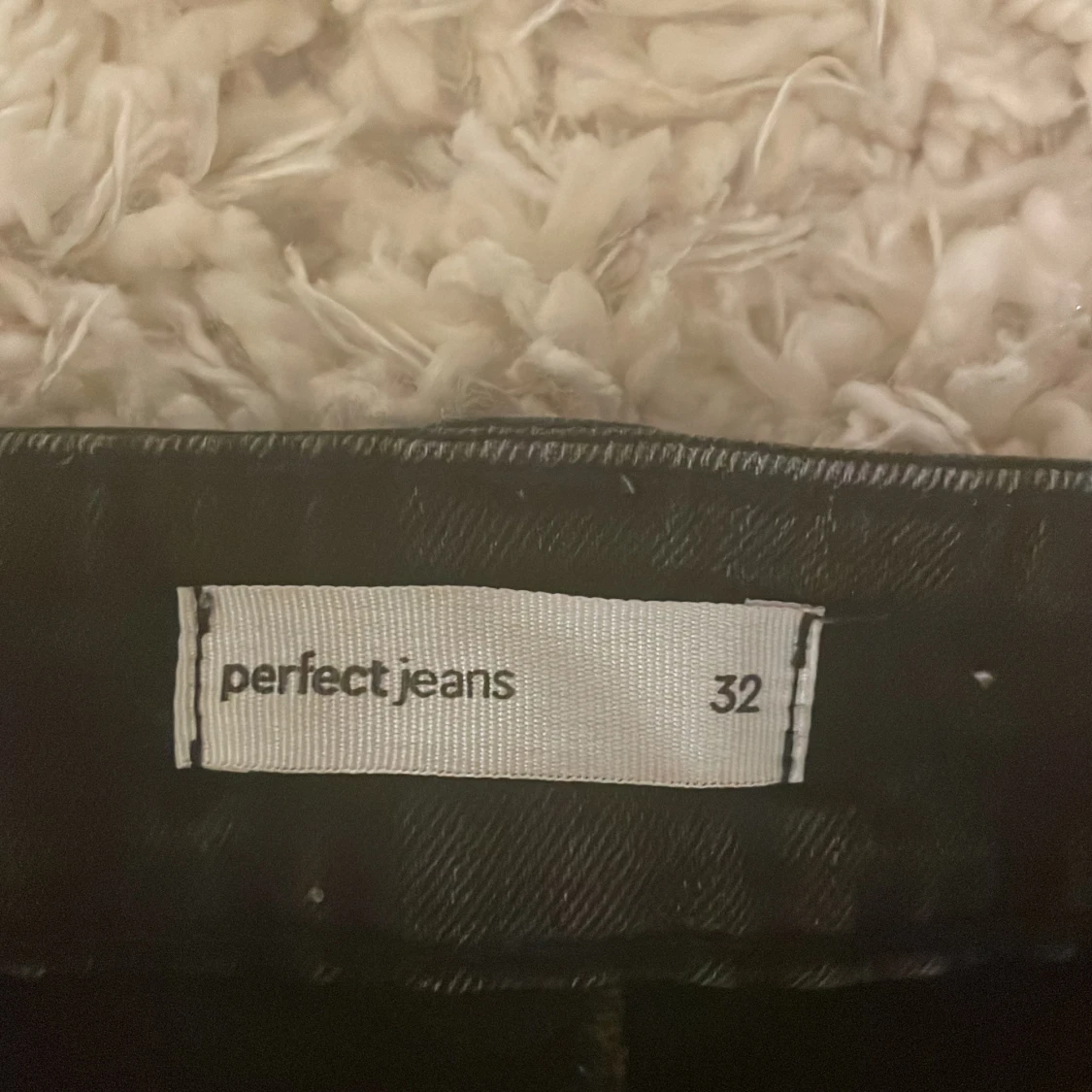 Jätte lowaist jeans från Gina Tricot  - 2