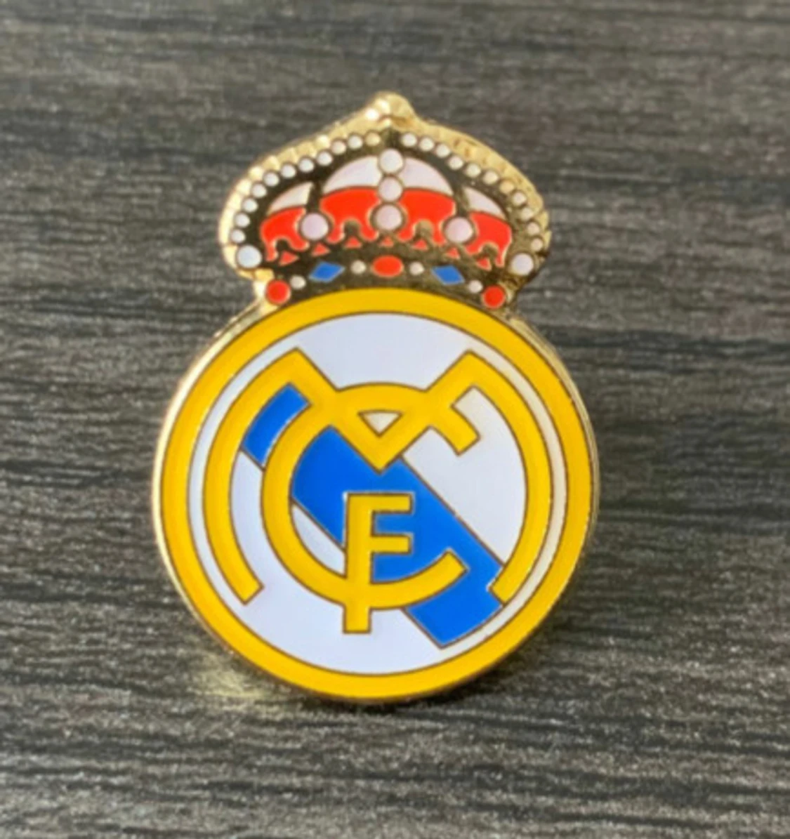 Fotbollspins med klubbmärken från klubbar i Premier League, La liga och serie A med flera - 3