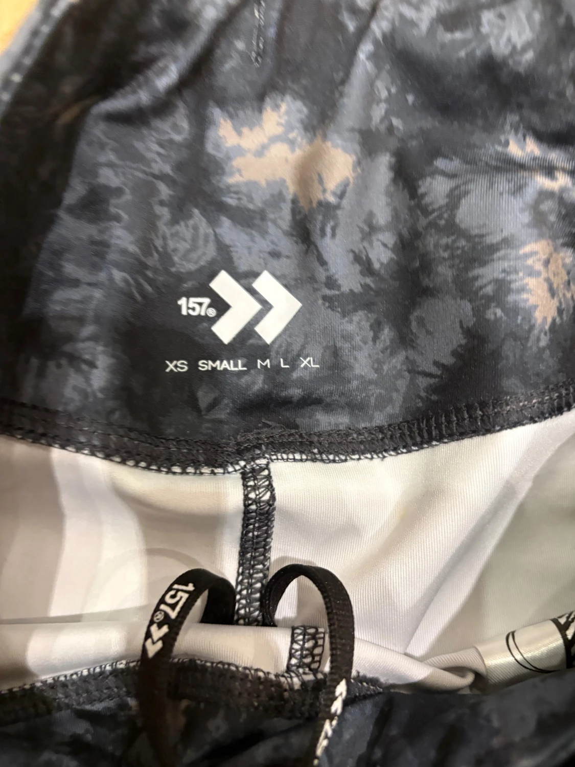 Mönstrade träningsshorts från 157 - 1