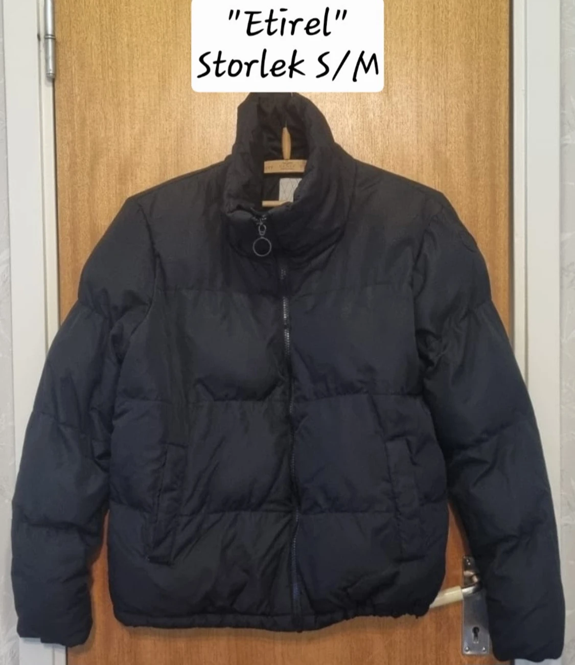 Svart pufferjacka från Etirel S/M