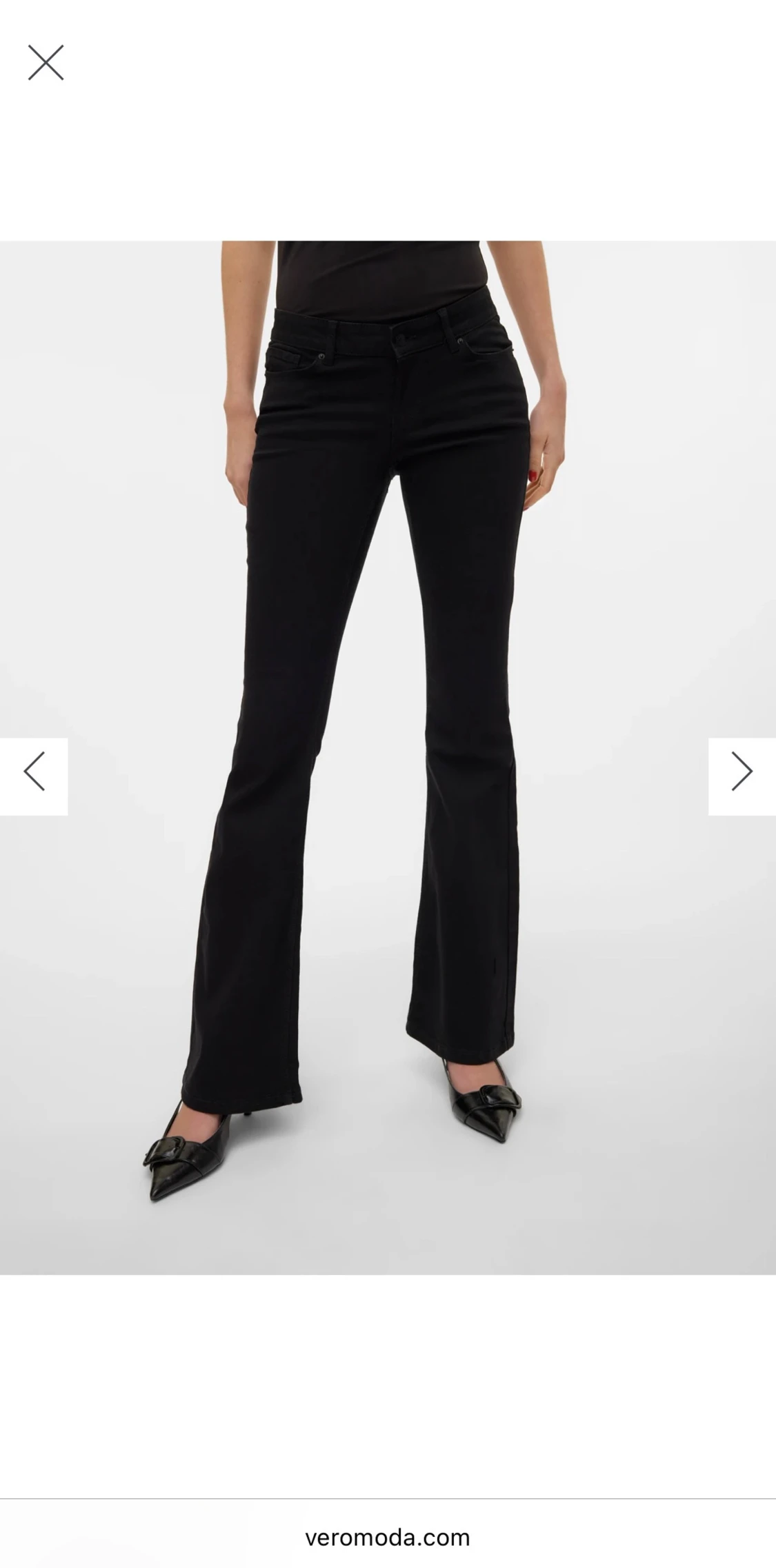 Svarta lågmidjade bootcut jeans från Vero Moda