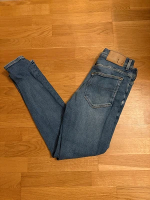 Tiger of sweden jeans - Tiger Of Sweden jeans som är använda ca 5 gånger och köpta helt nya från deras butik. Modellen är evolve. Skriv för mer info eller bilder.🙌🏼