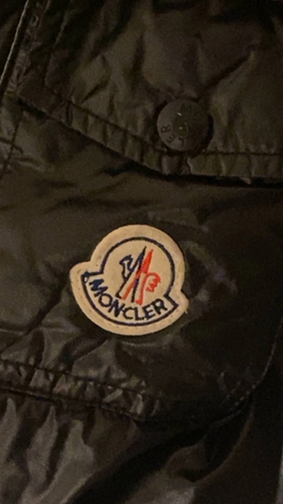 Svart Moncler pufferjacka  - 1