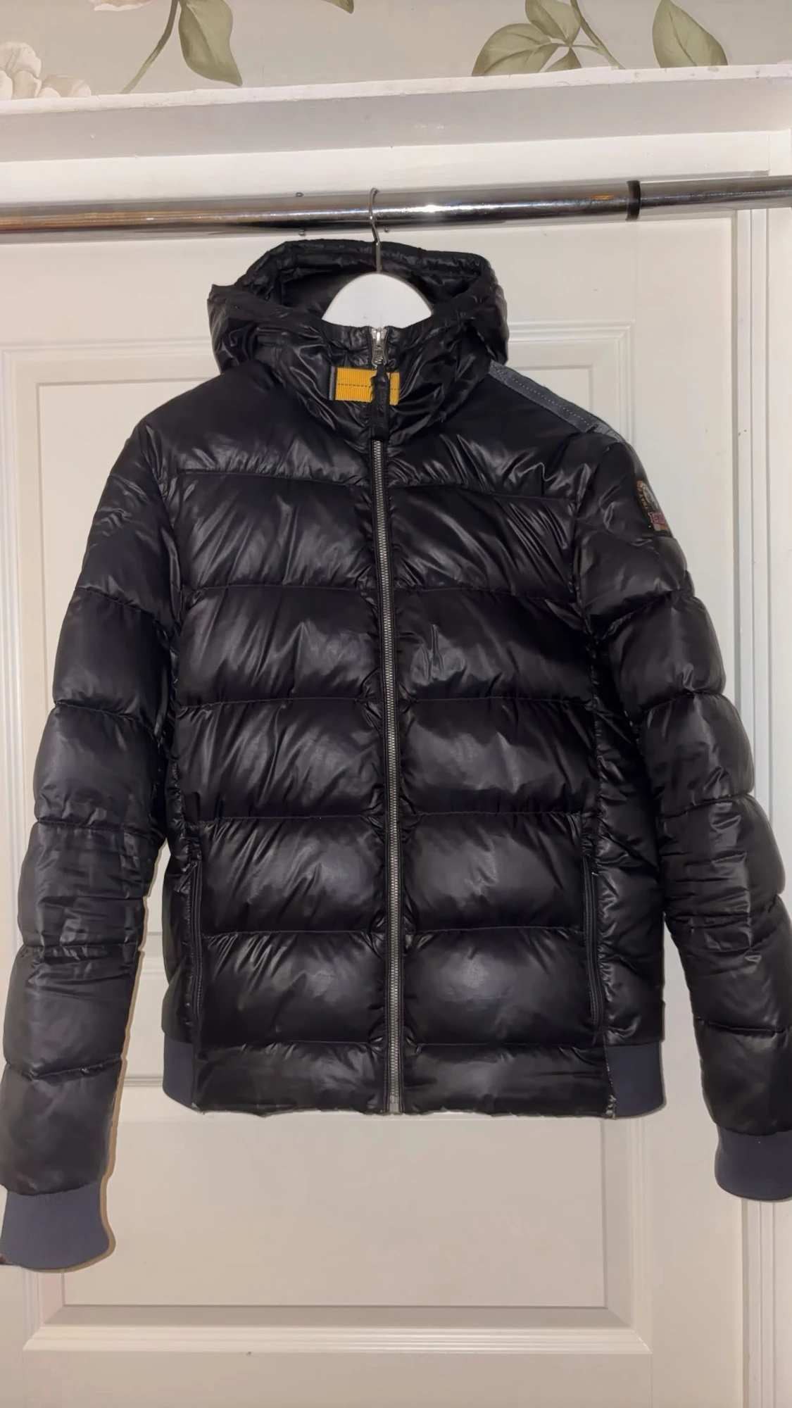 Svart dunjacka från Parajumpers