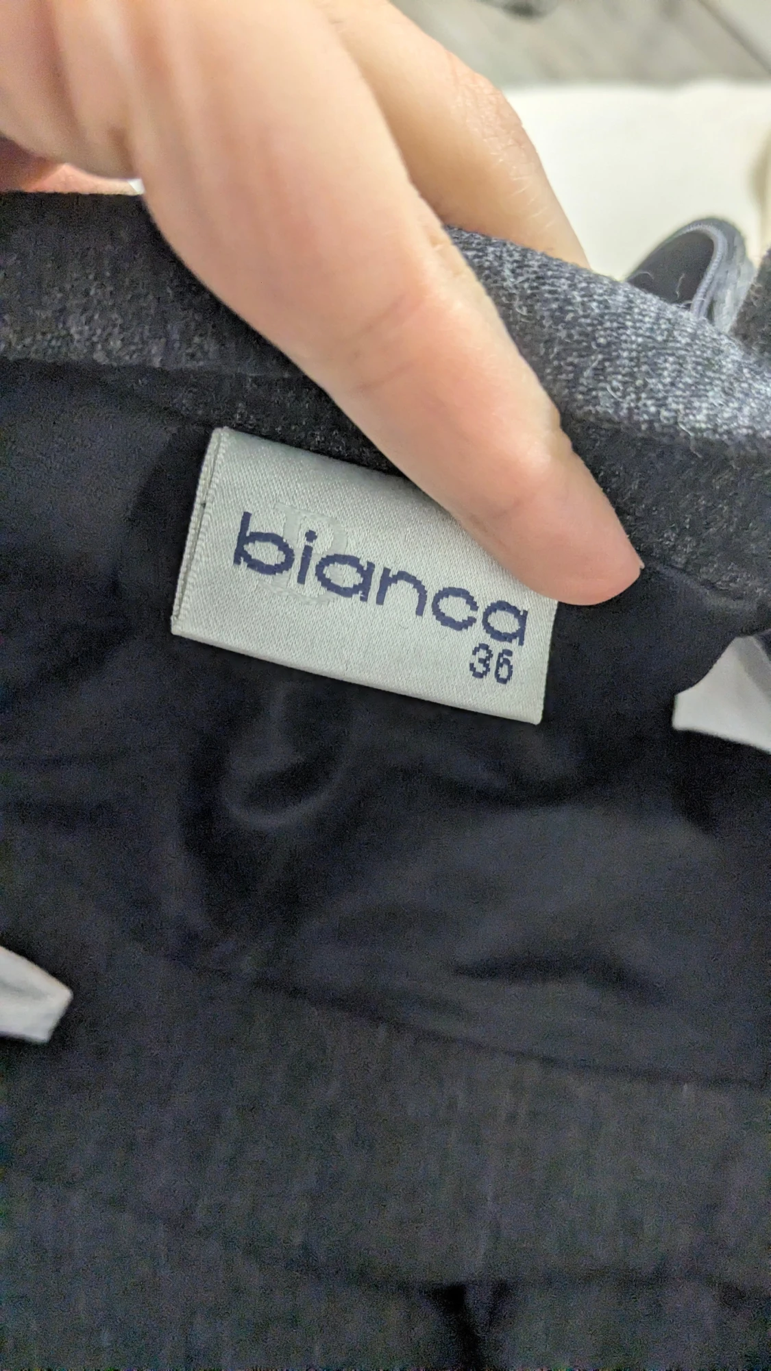 Mörkgrå pennkjol med dragkedjor - 5