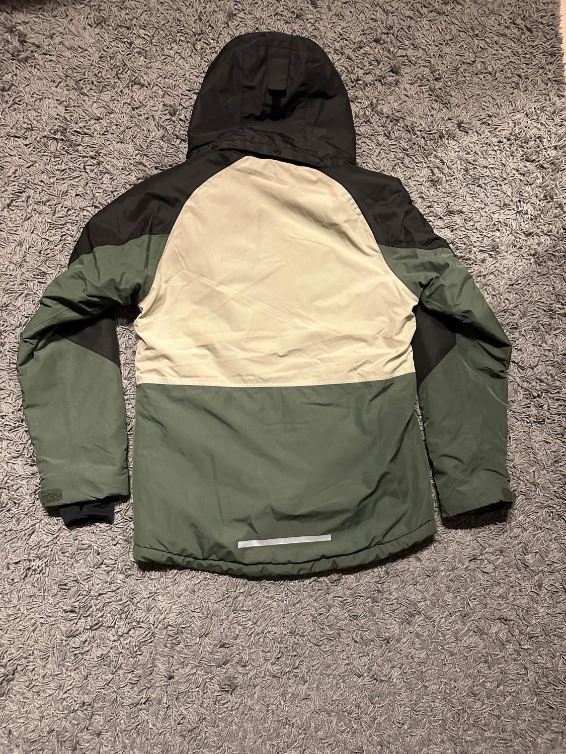 Grön och svart skidjacka från Everest - 1