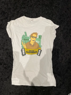 Felix Recenserar / Montefjanton merch - Felix recenserar / Montefjantons första merch