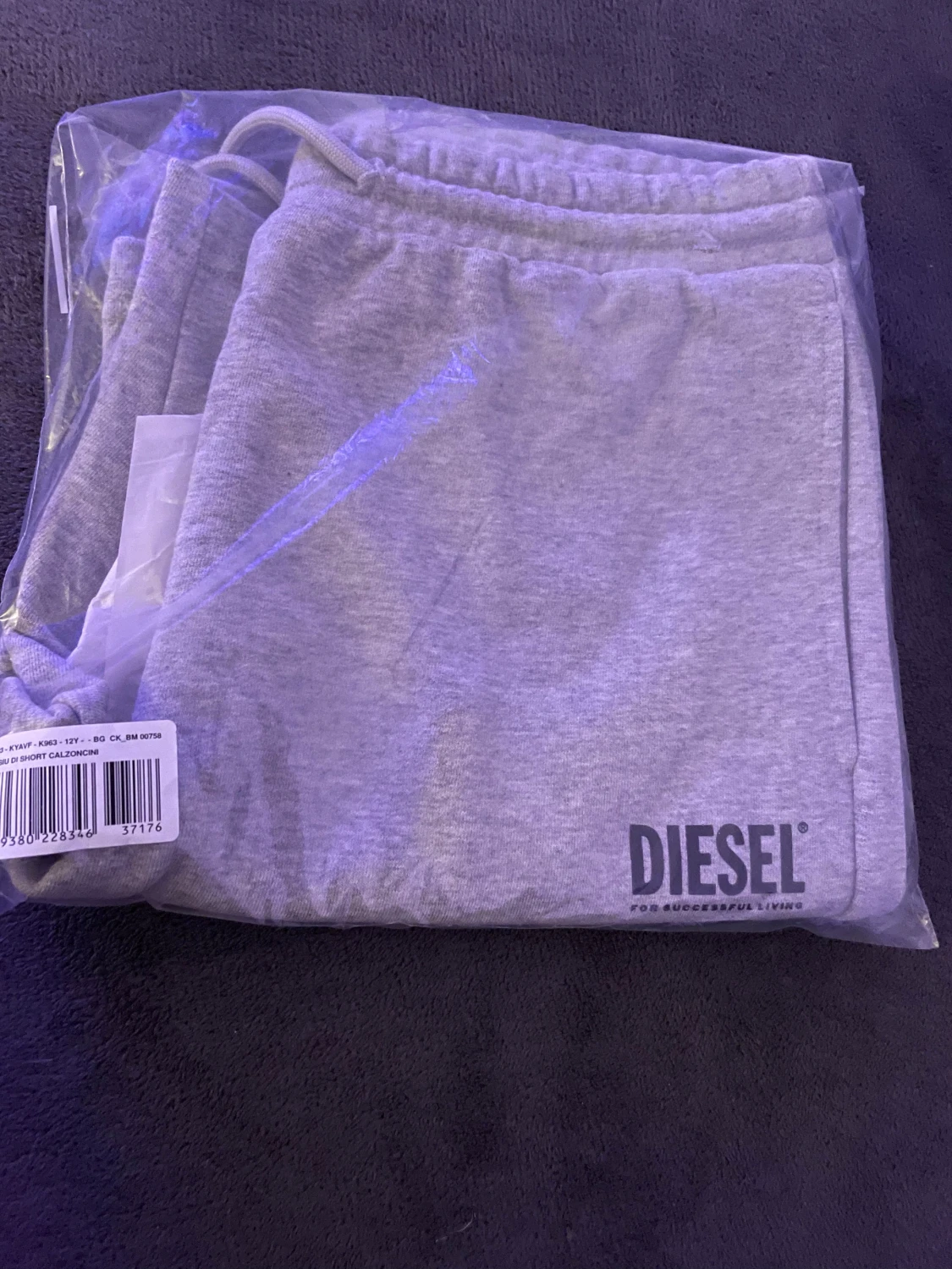 Grå mjukisshorts från Diesel - 1