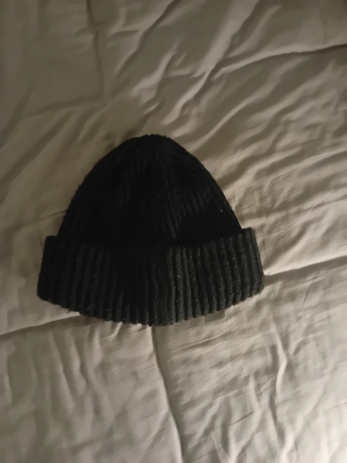 Svart ribbad mössa från Colmar - 1