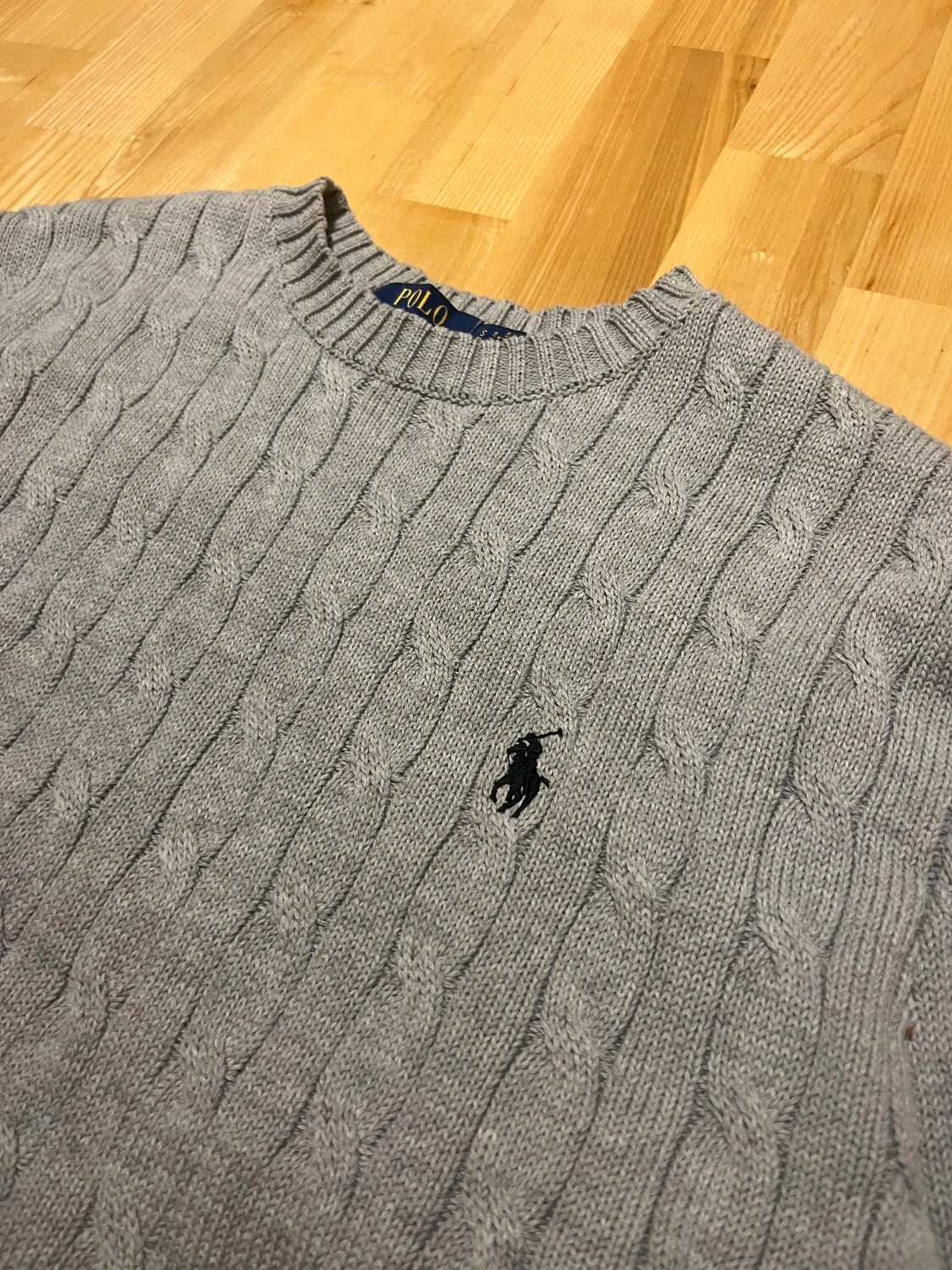 Grå stickad tröja från Polo Ralph Lauren - 2