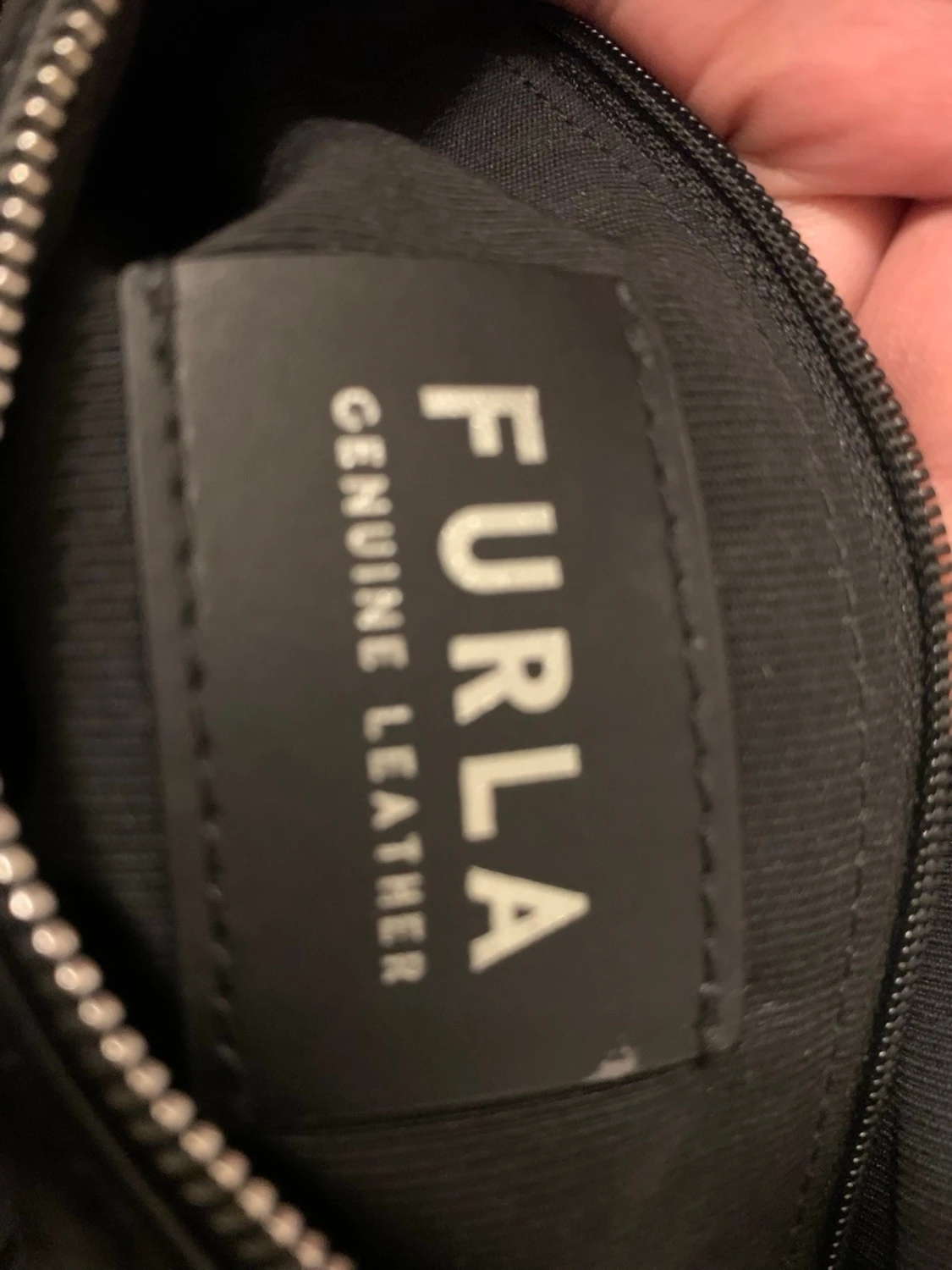 Svart quiltad axelväska från Furla - 2