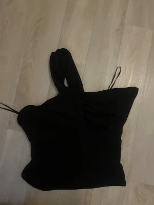 Festtopp - Jättebra skick, 