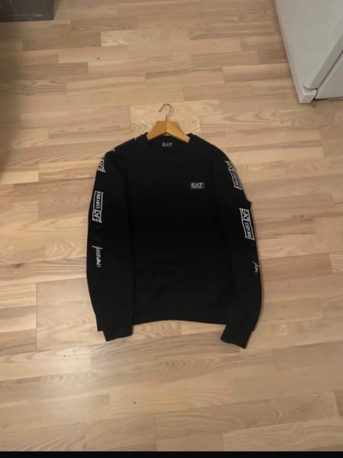 Svart långärmad tröja från EA7 - 1