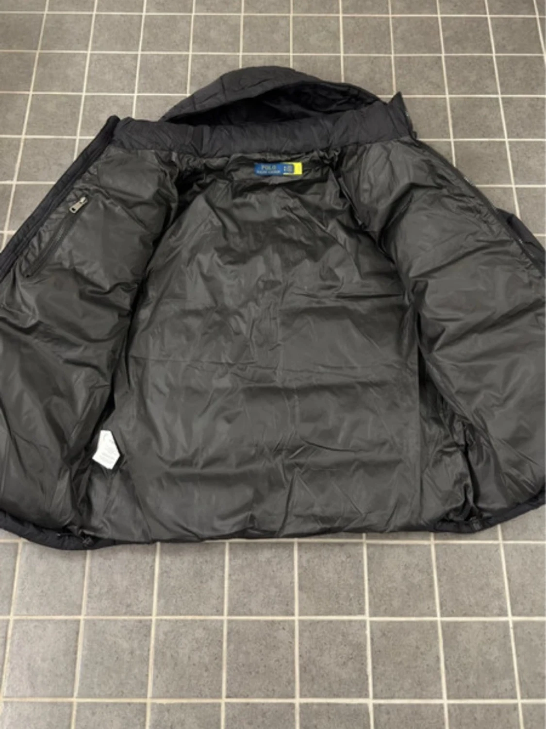 Svart pufferjacka  - 1