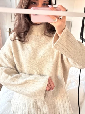 Polotröja  - Så fin stickad polotröja 