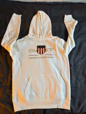 Gant hoodie - Fin Gant hoodie helt ny enbart testad en gång, storlek M