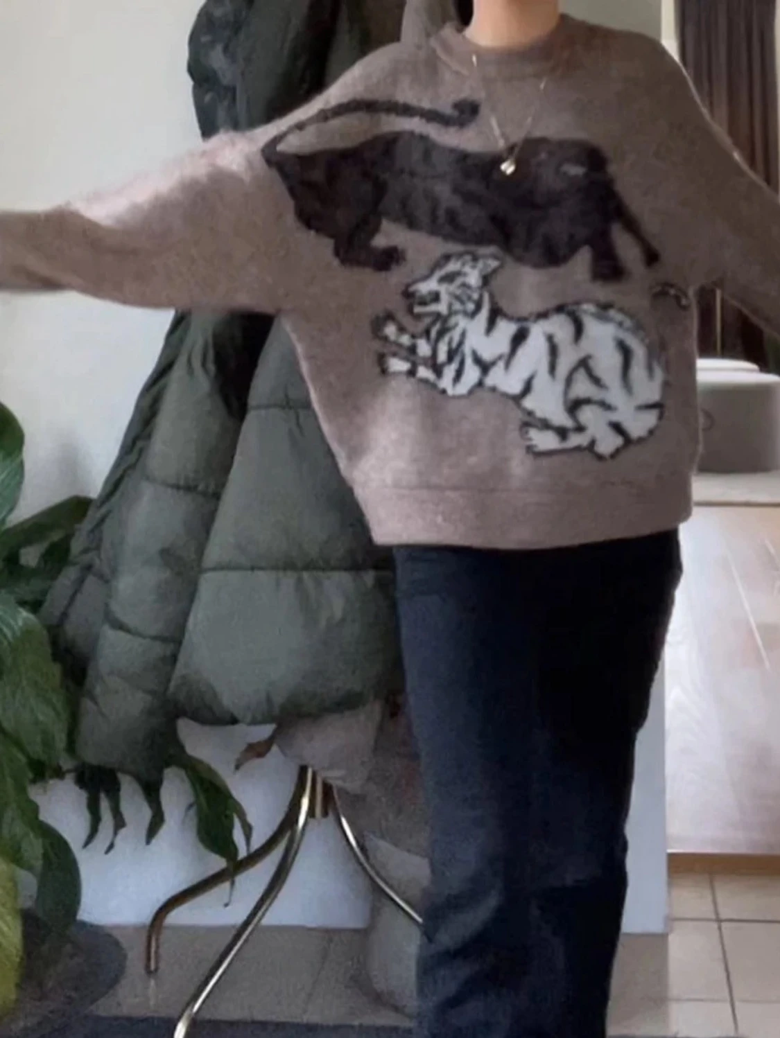 Brun/beige stickad tröja från Carin Wester🧡🧡 - 1