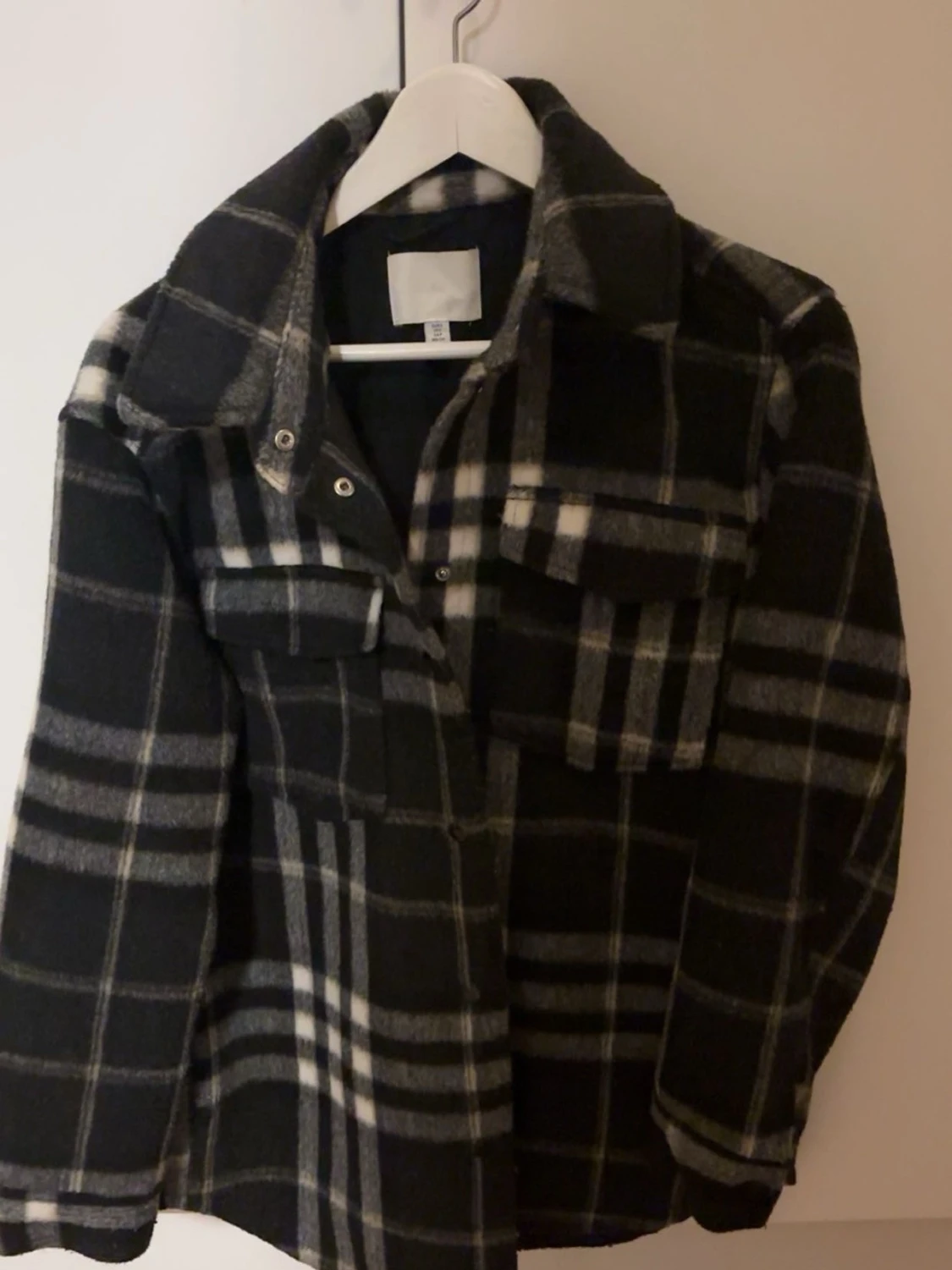 Svart och grå rutig overshirt / jacka