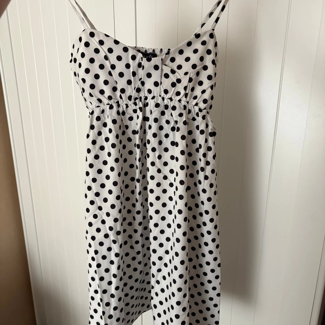 Prickig klänning - 2