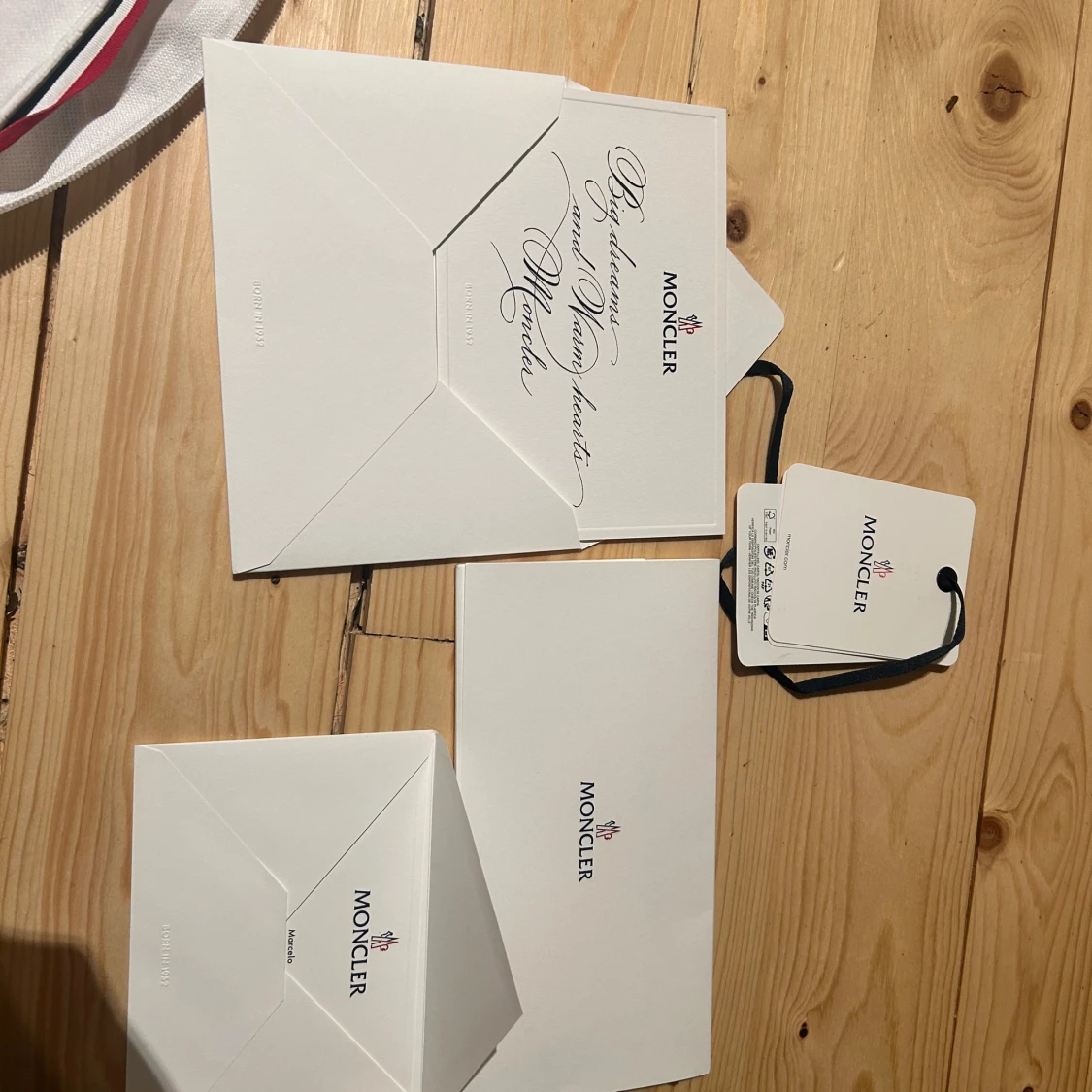 Svart Moncler mössa - 3