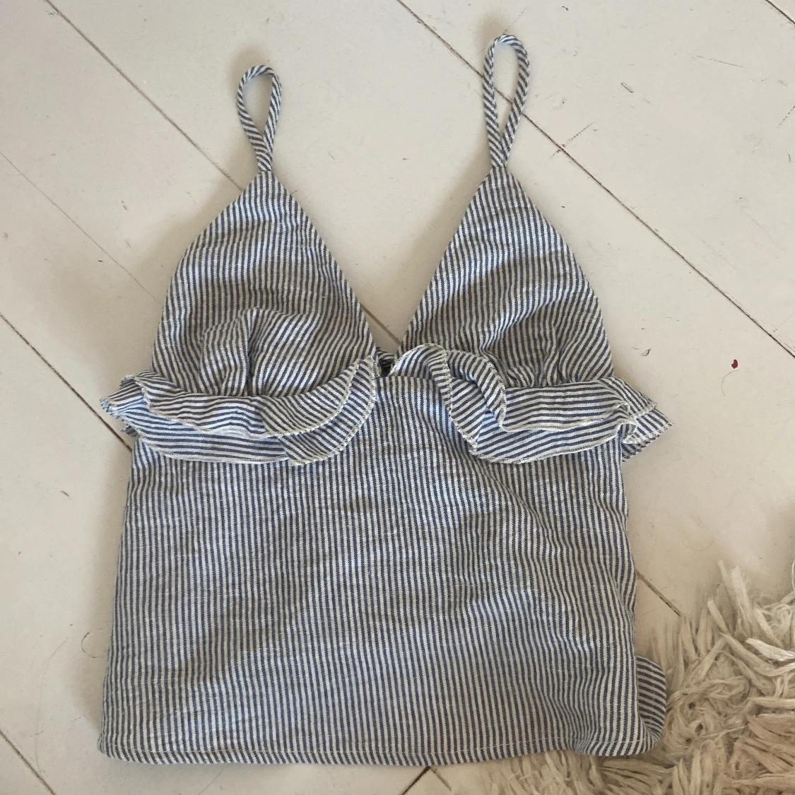 Randig linnetopp från Bershka XS