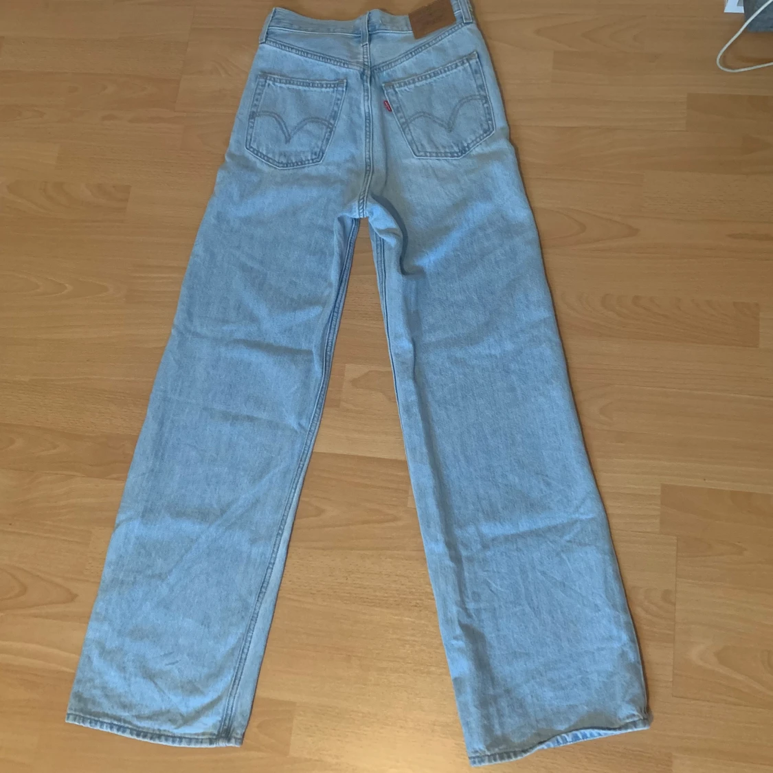 Levi's ljusblå wide jeans - 1