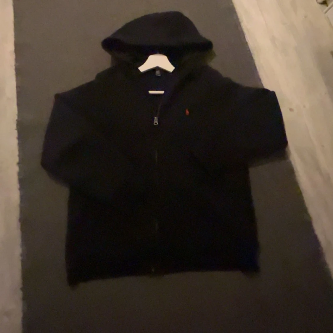 Svart hoodie från Polo Ralph Lauren XL - 2