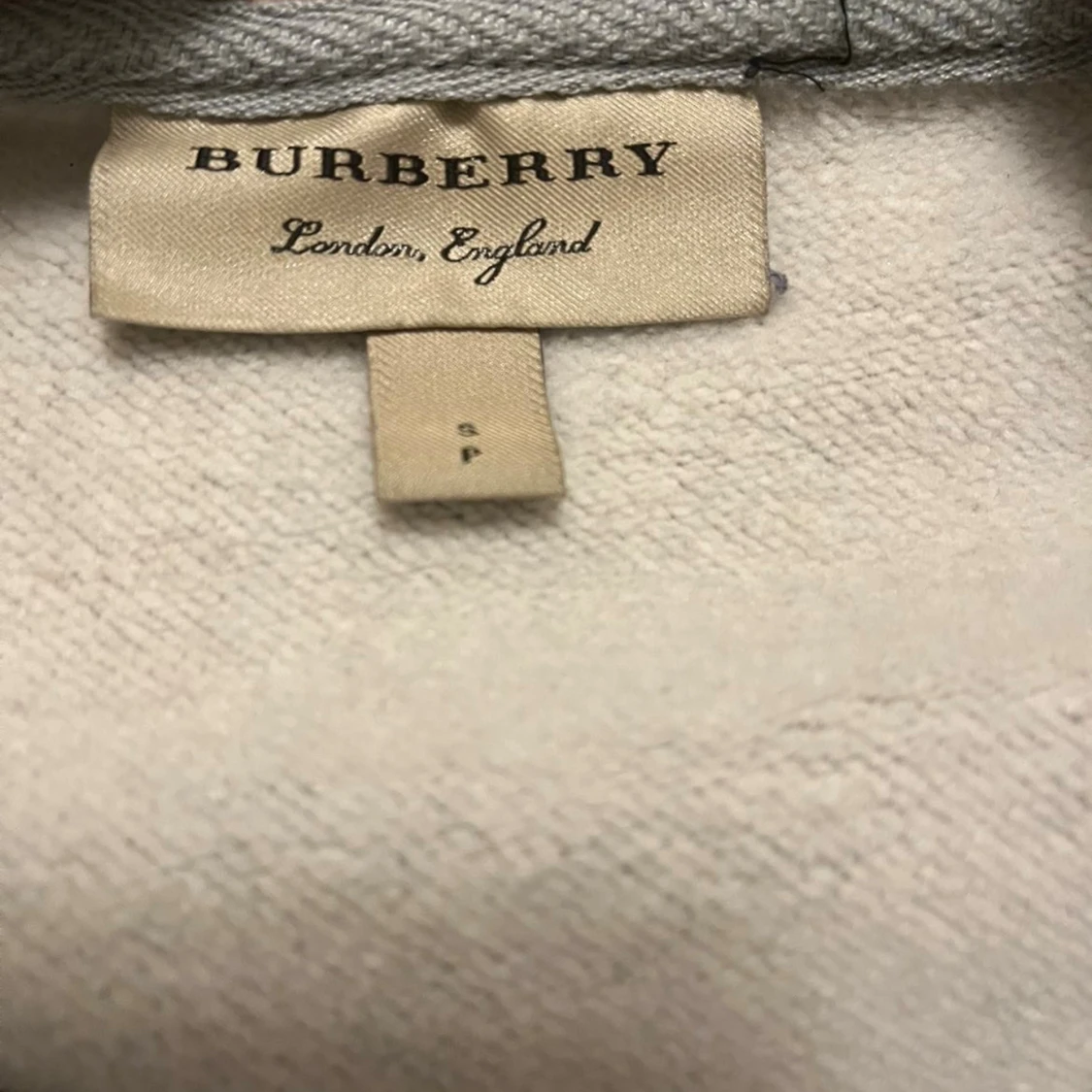 Grå hoodie från Burberry med dragkedja - 3