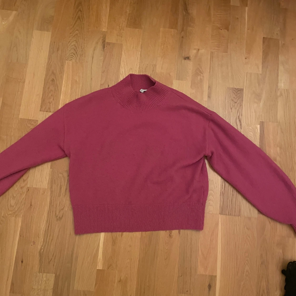 Rosa stickad tröja  - 1