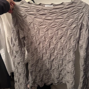 Cool topp - Supercool topp som använts en gång!🩶