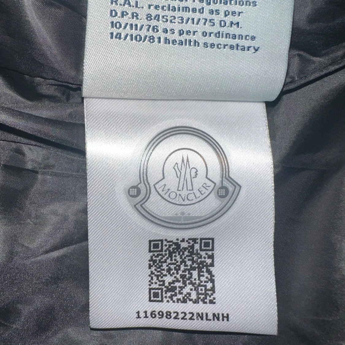 Svart Moncler pufferjacka L - 2