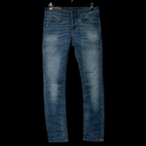 Dondup Jeans - Dondup jeans i storlek W30. Sjukt snygga. Skick 9/10. Nypris:3499kr. Mitt: 799kr