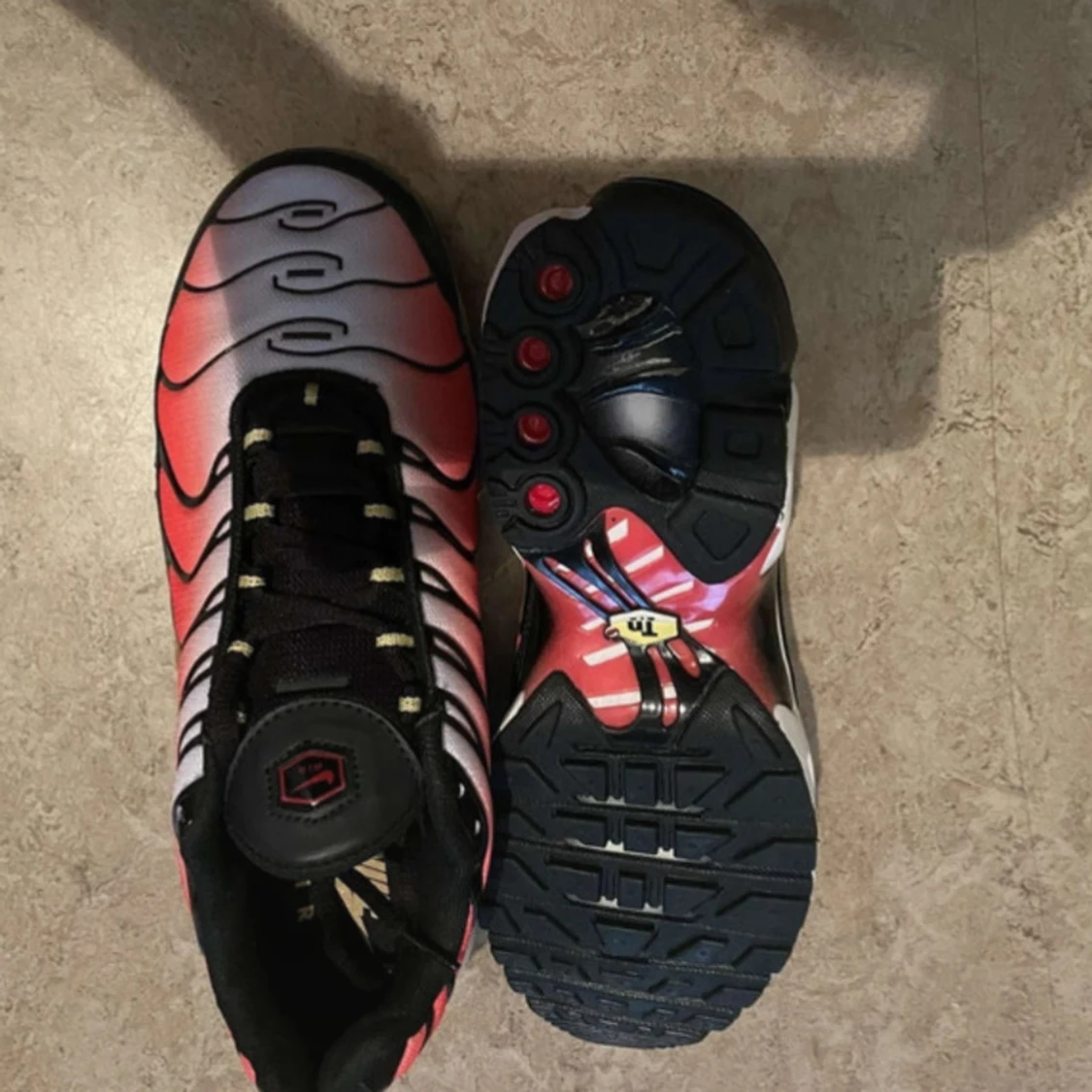 Nike Air Max Plus rosa och svart - 3