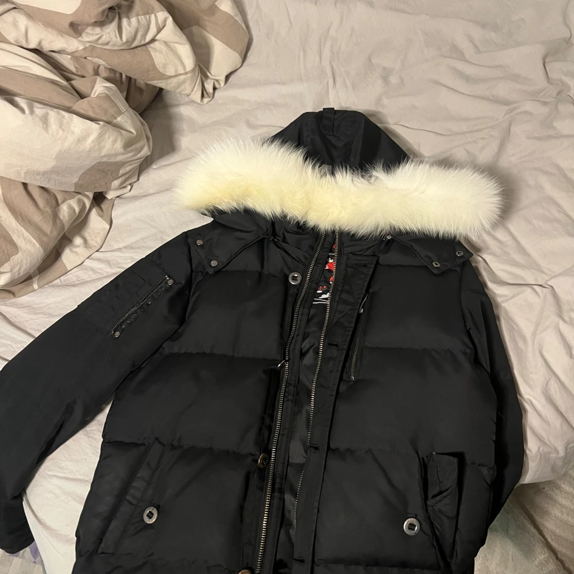 Svart dunjacka Moose Knuckles L - 4