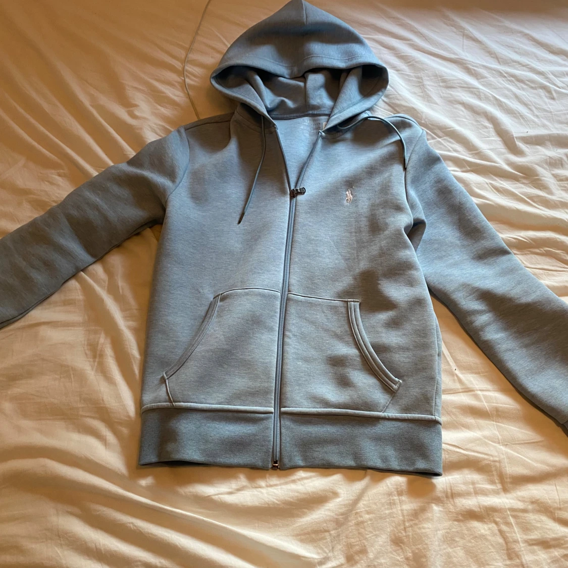 Ljusblå hoodie från Polo Ralph Lauren
