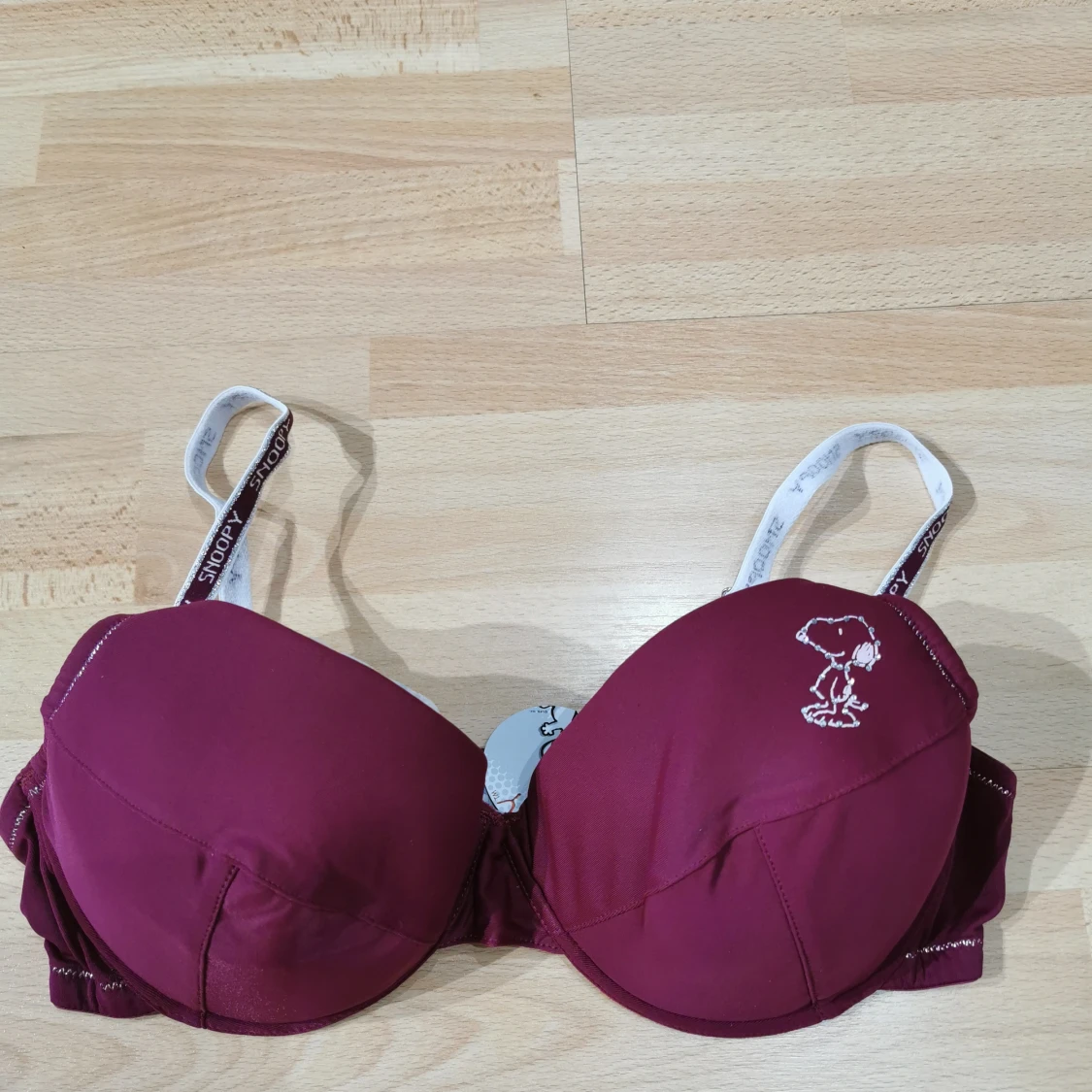 Vinröd Snoopy bh med broderi