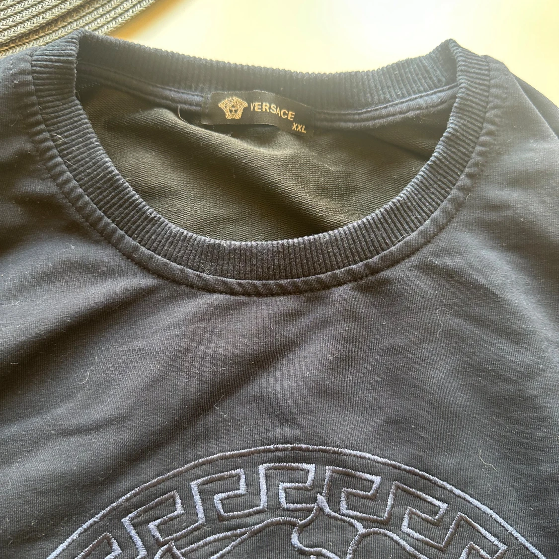 Svart sweatshirt - 2