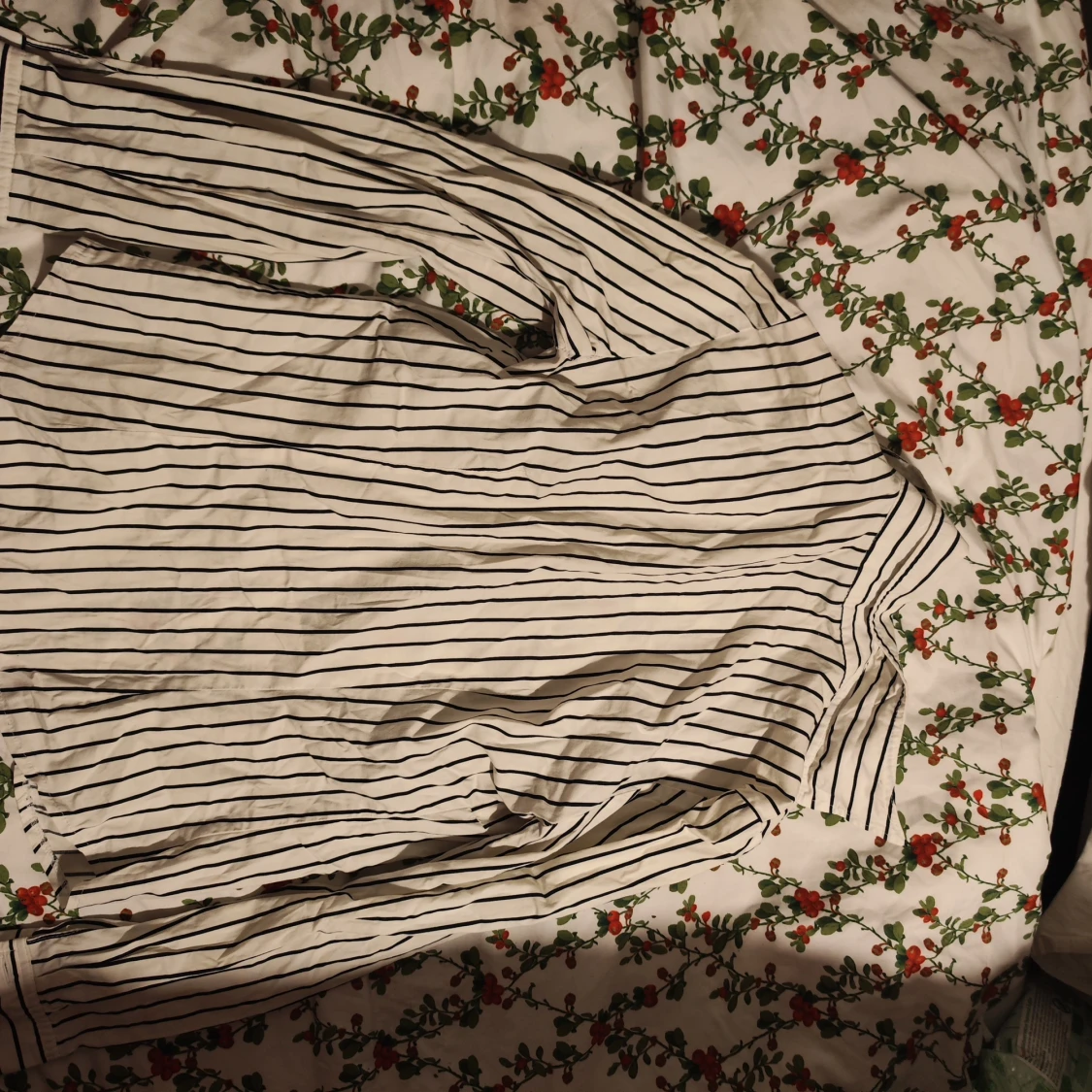 Vit randig skjorta från H&M - 1