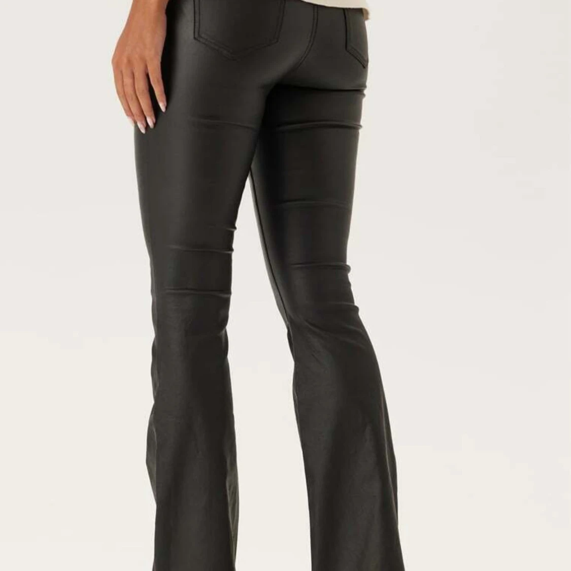 Svarta bootcut skinnbyxor  - 3