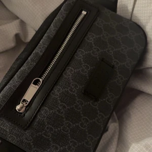 Gucci väska - Använd 4 gånger lätt att gå ner i pris!