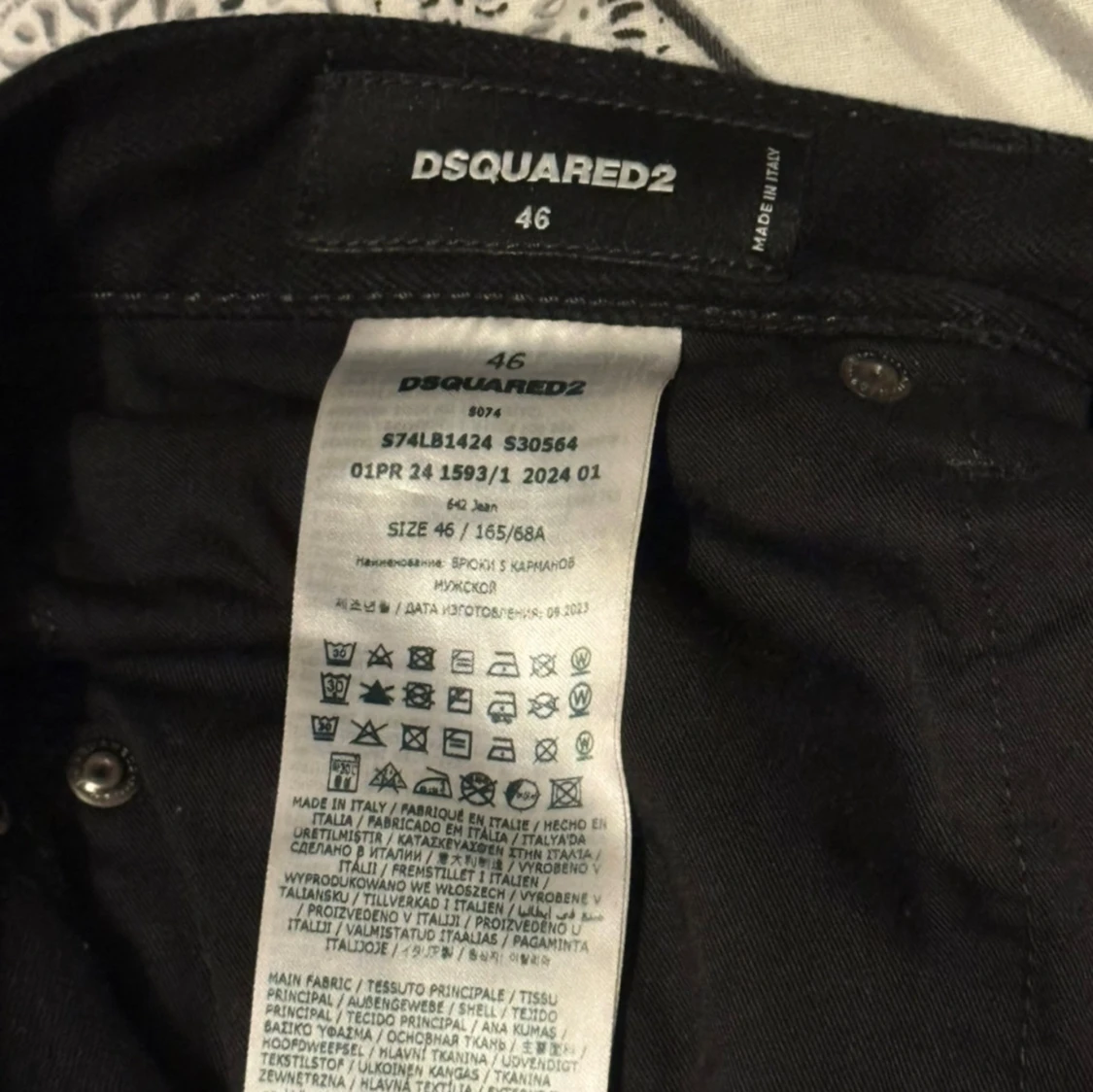Svarta jeans från Dsquared2, stl 46 - 2