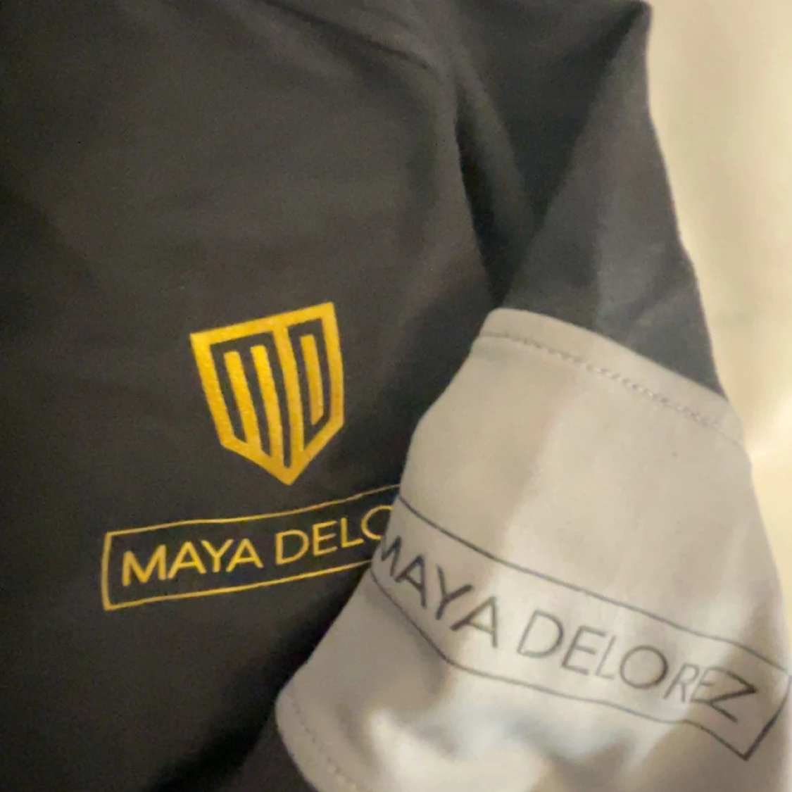 Svart och grå vindjacka Maya Delorez - 1